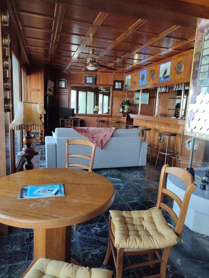 דירות אטרטאט La Croisiere מראה חיצוני תמונה